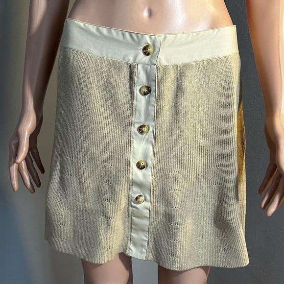 Torn by Ronny Kobo Lucy Skirt Tan Beige Button Front Medium NWT - Picture 5 of 6